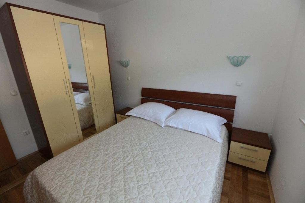 Apartments Paradise Trogir Room photo