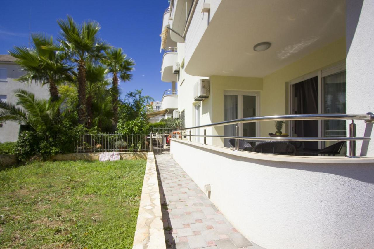Apartments Paradise Trogir Exterior photo