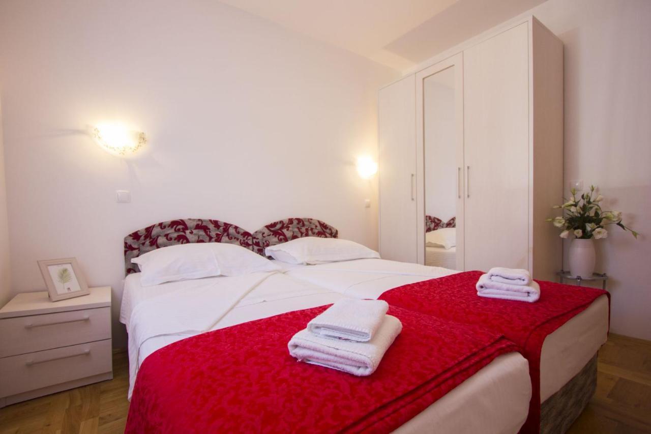 Apartments Paradise Trogir Exterior photo