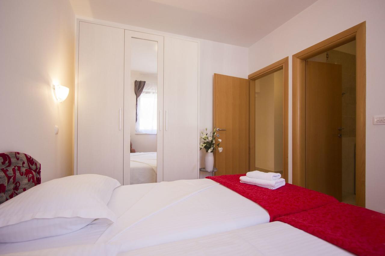 Apartments Paradise Trogir Exterior photo