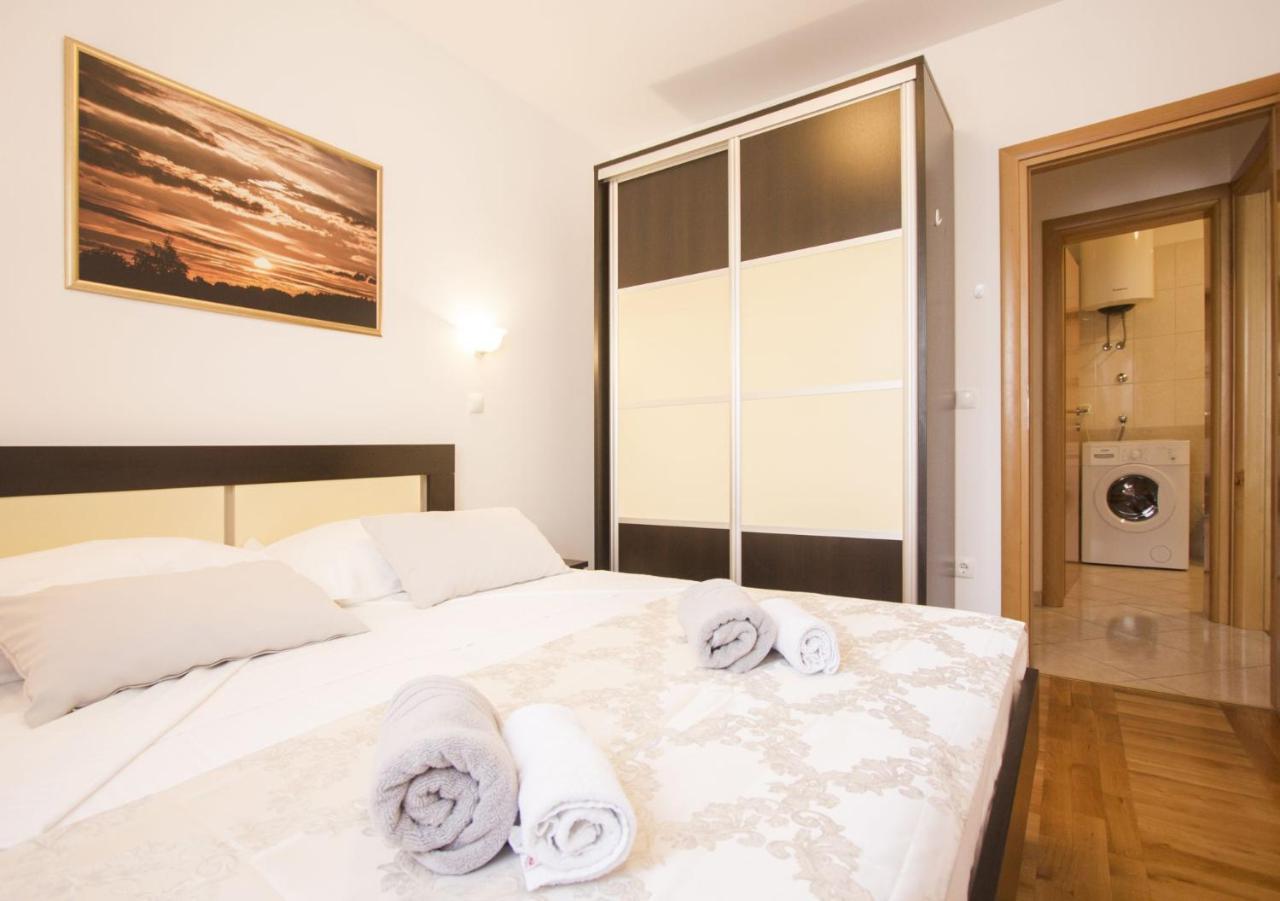 Apartments Paradise Trogir Exterior photo