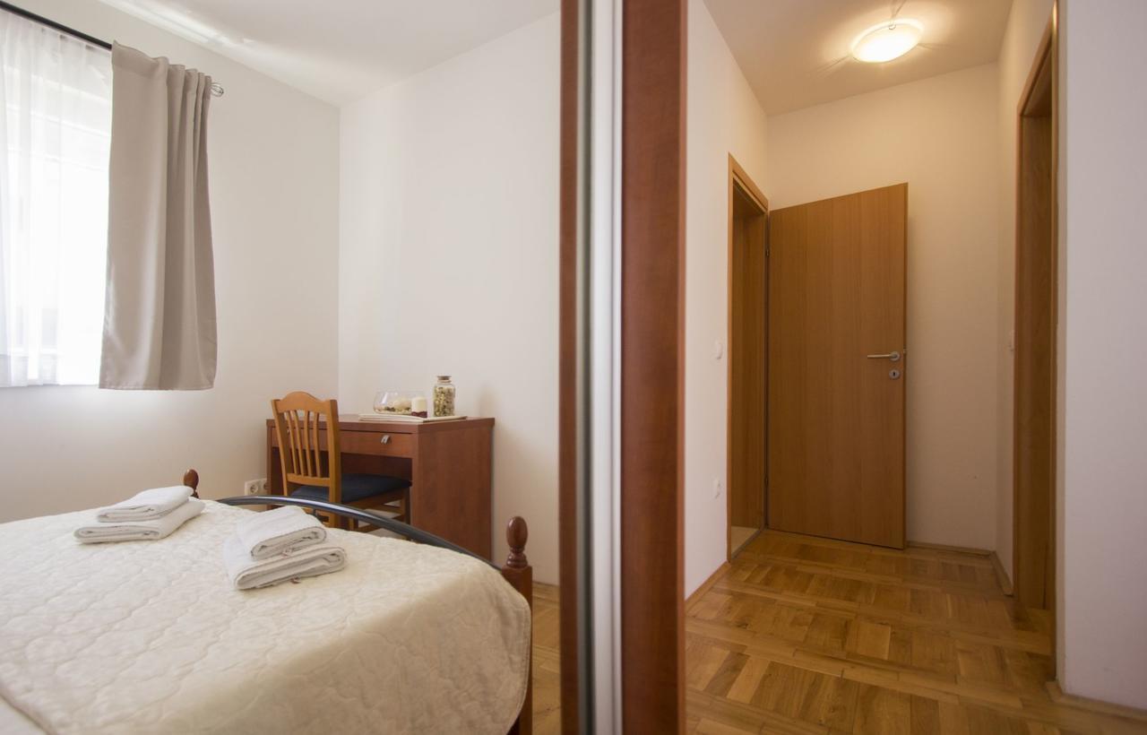 Apartments Paradise Trogir Exterior photo